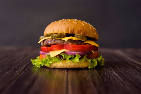 Les secrets des ingrédients des burgers artisanaux à connaître